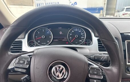 Volkswagen Touareg III, 2011 год, 2 600 000 рублей, 12 фотография