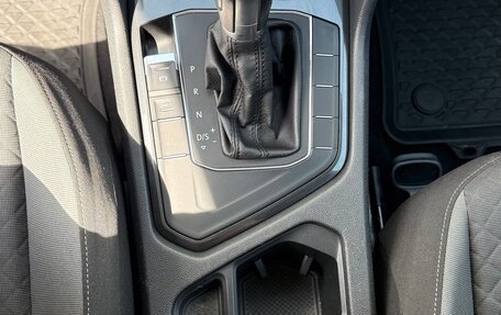 Volkswagen Tiguan II, 2018 год, 2 200 000 рублей, 8 фотография