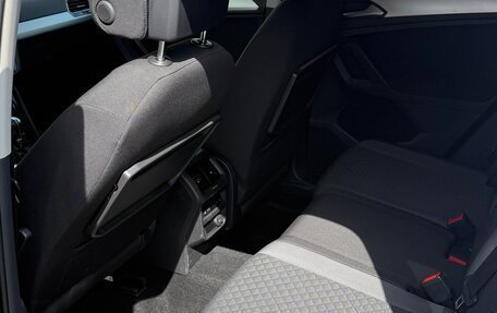 Volkswagen Tiguan II, 2018 год, 2 200 000 рублей, 9 фотография