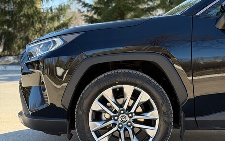 Toyota RAV4, 2021 год, 4 550 000 рублей, 10 фотография