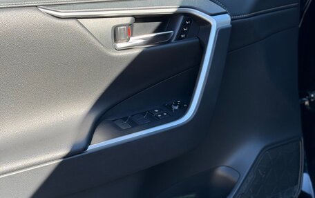 Toyota RAV4, 2021 год, 4 550 000 рублей, 22 фотография