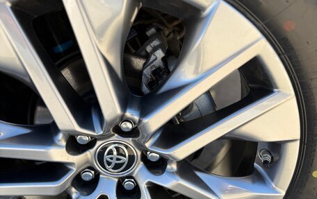 Toyota RAV4, 2021 год, 4 550 000 рублей, 25 фотография