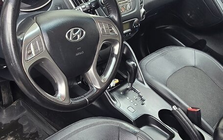 Hyundai ix35 I рестайлинг, 2011 год, 1 200 000 рублей, 10 фотография