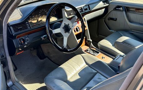 Mercedes-Benz E-Класс, 1992 год, 700 000 рублей, 7 фотография