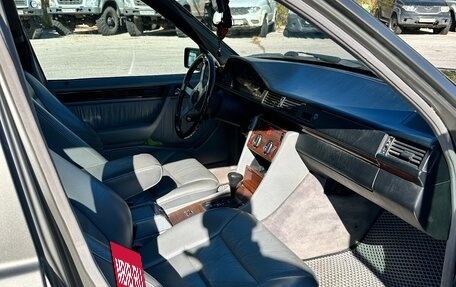 Mercedes-Benz E-Класс, 1992 год, 700 000 рублей, 5 фотография