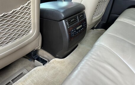 Toyota Land Cruiser 200, 2010 год, 2 600 000 рублей, 8 фотография