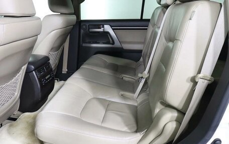 Toyota Land Cruiser 200, 2010 год, 2 600 000 рублей, 5 фотография