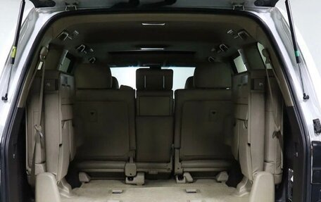 Toyota Land Cruiser 200, 2010 год, 2 600 000 рублей, 7 фотография