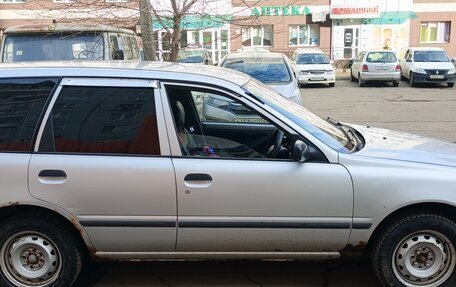 Nissan Wingroad I, 1998 год, 215 000 рублей, 2 фотография