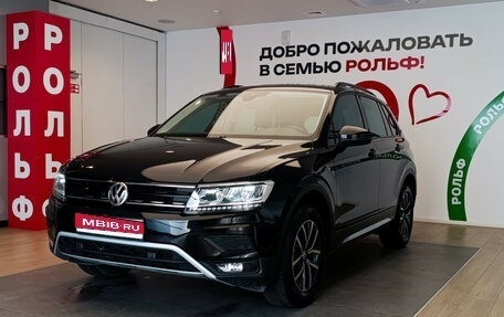 Volkswagen Tiguan II, 2019 год, 2 598 000 рублей, 1 фотография