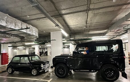 Land Rover Defender I, 2009 год, 3 000 000 рублей, 2 фотография