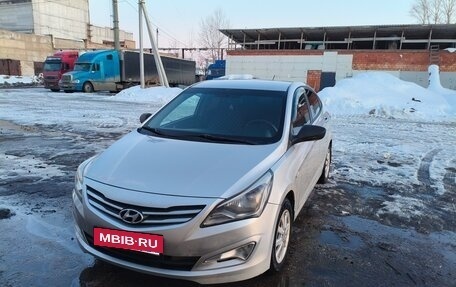 Hyundai Solaris II рестайлинг, 2014 год, 690 000 рублей, 4 фотография