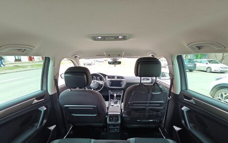 Volkswagen Tiguan II, 2018 год, 3 000 000 рублей, 6 фотография