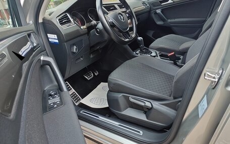 Volkswagen Tiguan II, 2018 год, 3 000 000 рублей, 10 фотография