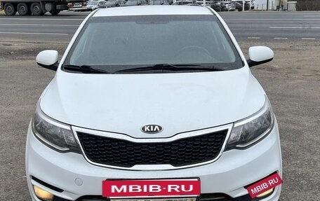 KIA Rio III рестайлинг, 2016 год, 1 100 000 рублей, 3 фотография