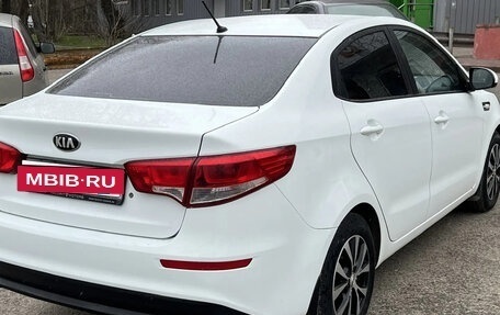 KIA Rio III рестайлинг, 2016 год, 1 100 000 рублей, 5 фотография