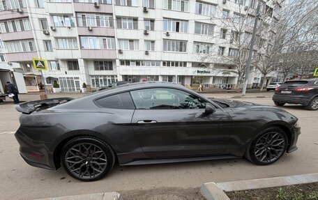 Ford Mustang VI рестайлинг, 2018 год, 2 300 000 рублей, 6 фотография