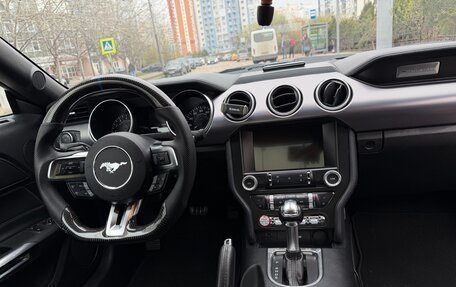 Ford Mustang VI рестайлинг, 2018 год, 2 300 000 рублей, 13 фотография