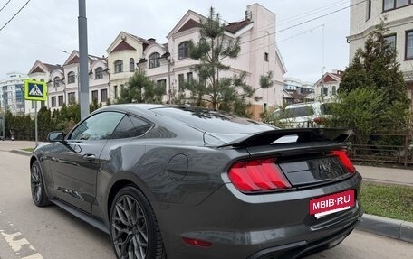 Ford Mustang VI рестайлинг, 2018 год, 2 300 000 рублей, 4 фотография