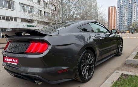 Ford Mustang VI рестайлинг, 2018 год, 2 300 000 рублей, 5 фотография