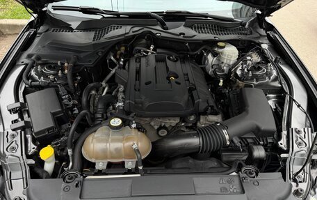 Ford Mustang VI рестайлинг, 2018 год, 2 300 000 рублей, 21 фотография