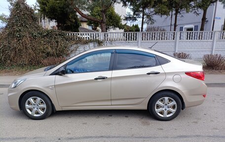 Hyundai Solaris II рестайлинг, 2014 год, 750 000 рублей, 4 фотография