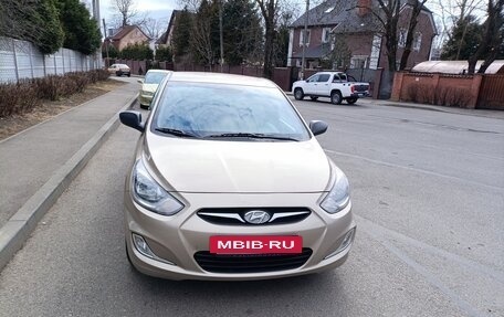 Hyundai Solaris II рестайлинг, 2014 год, 750 000 рублей, 5 фотография
