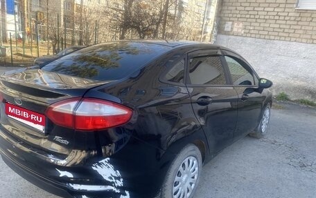 Ford Fiesta, 2015 год, 690 000 рублей, 6 фотография