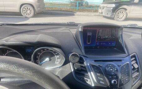 Ford Fiesta, 2015 год, 690 000 рублей, 15 фотография