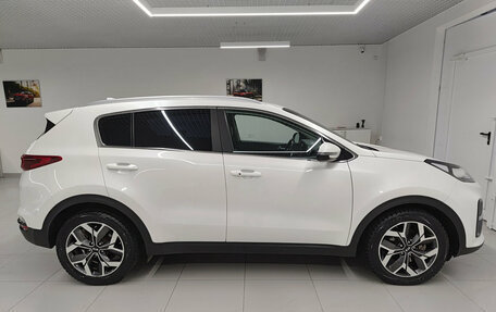 KIA Sportage IV рестайлинг, 2018 год, 2 390 000 рублей, 5 фотография