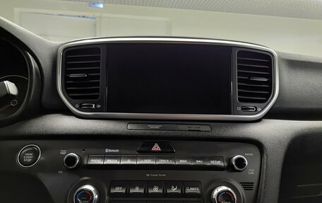 KIA Sportage IV рестайлинг, 2018 год, 2 390 000 рублей, 18 фотография