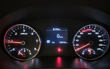 KIA Sportage IV рестайлинг, 2018 год, 2 390 000 рублей, 16 фотография