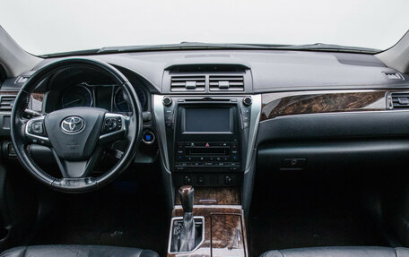 Toyota Camry, 2016 год, 2 050 000 рублей, 13 фотография