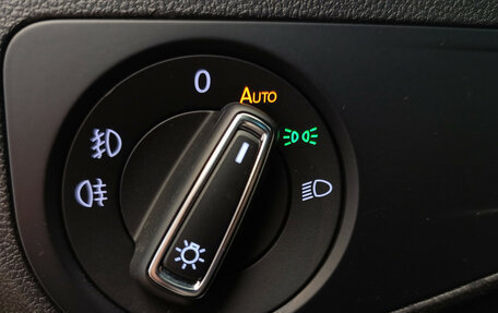 Volkswagen Tiguan II, 2019 год, 2 598 000 рублей, 16 фотография