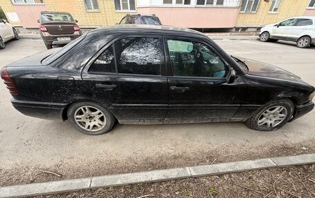 Mercedes-Benz C-Класс, 1998 год, 130 000 рублей, 2 фотография