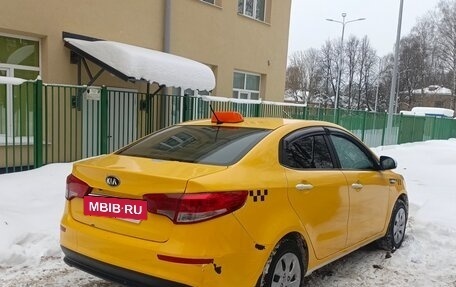 KIA Rio III рестайлинг, 2015 год, 450 000 рублей, 7 фотография