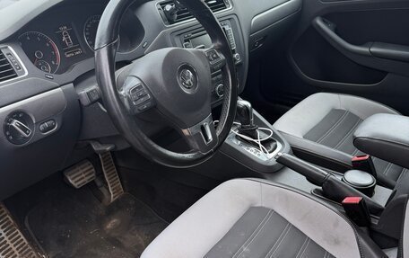 Volkswagen Jetta VI, 2013 год, 1 350 000 рублей, 5 фотография