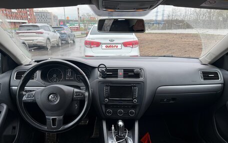 Volkswagen Jetta VI, 2013 год, 1 350 000 рублей, 6 фотография