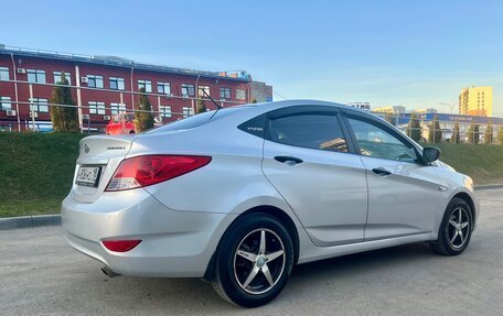 Hyundai Solaris II рестайлинг, 2011 год, 665 000 рублей, 5 фотография