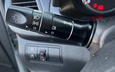 Hyundai Solaris II рестайлинг, 2011 год, 665 000 рублей, 11 фотография