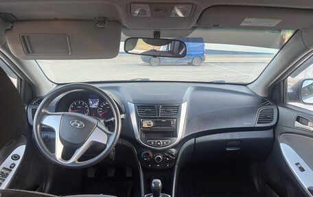 Hyundai Solaris II рестайлинг, 2011 год, 665 000 рублей, 9 фотография