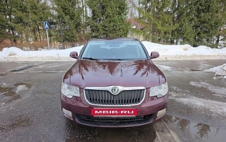Skoda Superb III рестайлинг, 2011 год, 760 000 рублей, 2 фотография