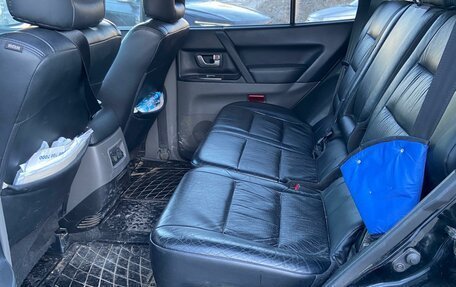 Mitsubishi Pajero III рестайлинг, 2003 год, 1 100 000 рублей, 8 фотография