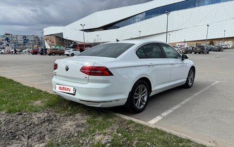 Volkswagen Passat B8 рестайлинг, 2017 год, 1 830 000 рублей, 14 фотография