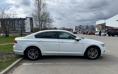 Volkswagen Passat B8 рестайлинг, 2017 год, 1 830 000 рублей, 16 фотография