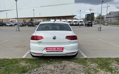 Volkswagen Passat B8 рестайлинг, 2017 год, 1 830 000 рублей, 13 фотография