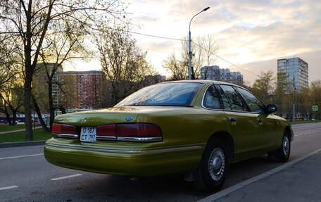 Ford Crown Victoria II, 1996 год, 1 900 000 рублей, 2 фотография