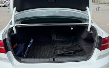 Volkswagen Passat B8 рестайлинг, 2017 год, 1 830 000 рублей, 21 фотография