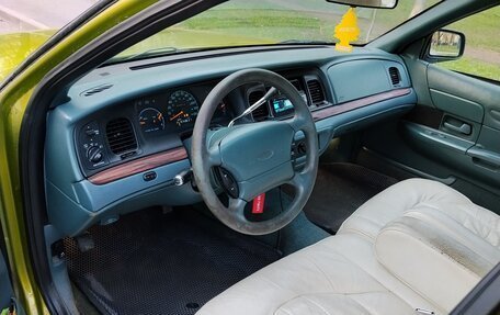Ford Crown Victoria II, 1996 год, 1 900 000 рублей, 7 фотография