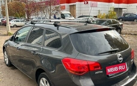 Opel Astra J, 2014 год, 950 000 рублей, 3 фотография